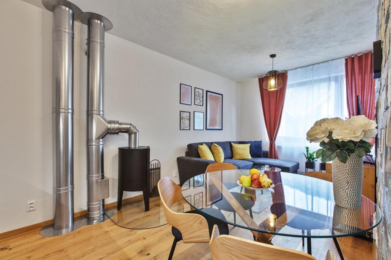 Zazi Apartmany Mýto pod Ďumbierom Bagian luar foto