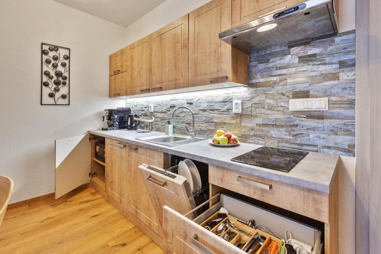 Zazi Apartmany Mýto pod Ďumbierom Bagian luar foto